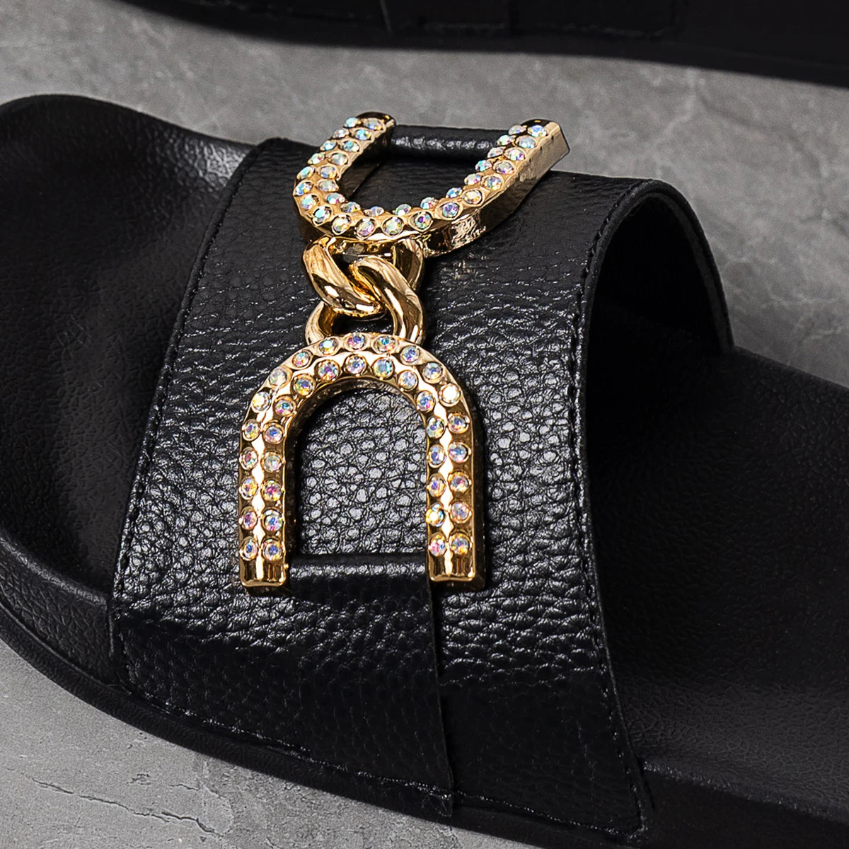 Valora Slides