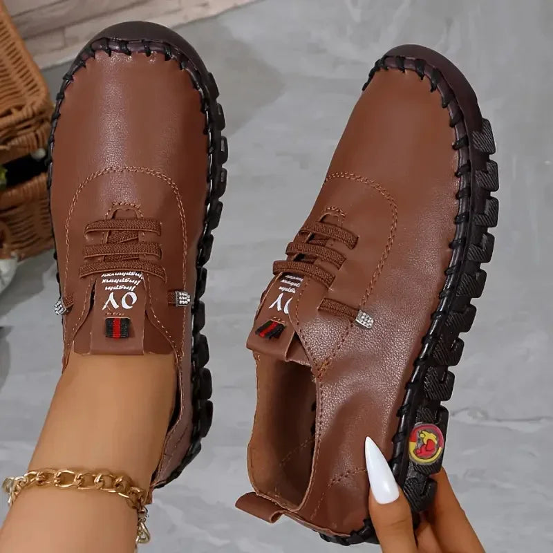 Aira Womens Sneakers