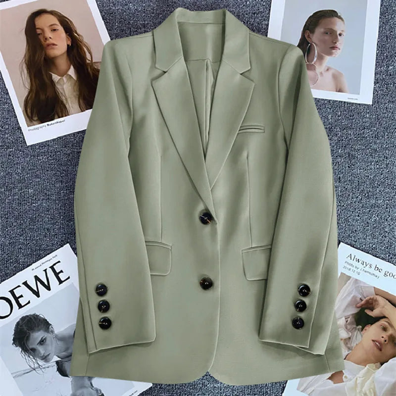 Lara Blazer