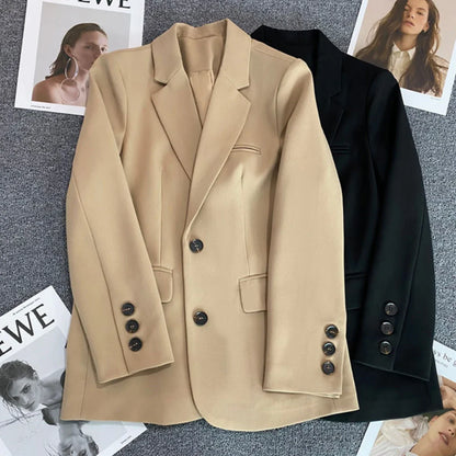 Lara Blazer