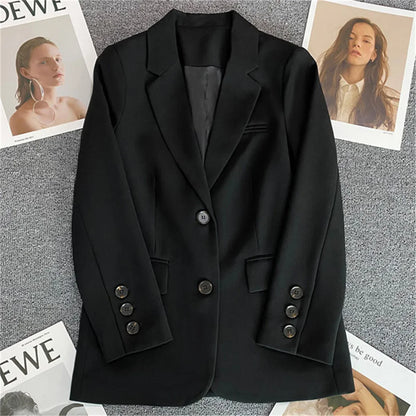 Lara Blazer