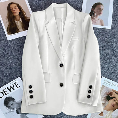 Lara Blazer